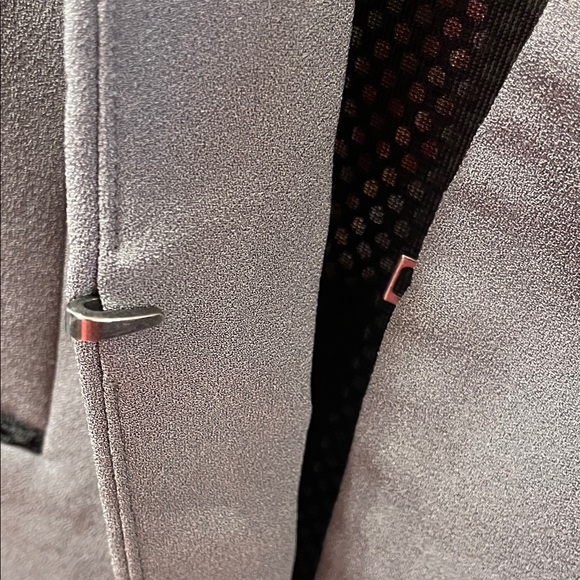 Elie Tahari - Women's Charcoal Blazer size 8 - Picture 6 of 11